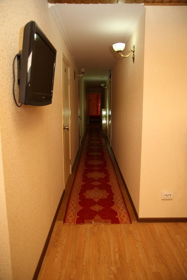 Guest House Milana Сухум Экстерьер фото